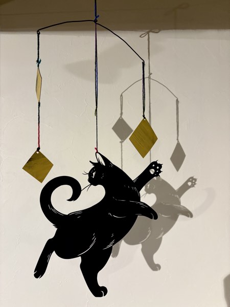 黒猫モビール 1